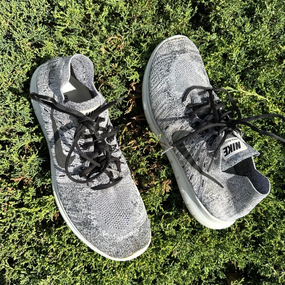 Nike Free RN Flyknit 2017 Athletic Shoes Men's Size 11 Black White Oreo